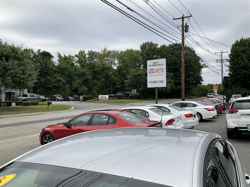 Used 2018 Ford Fusion SE FWD image 9