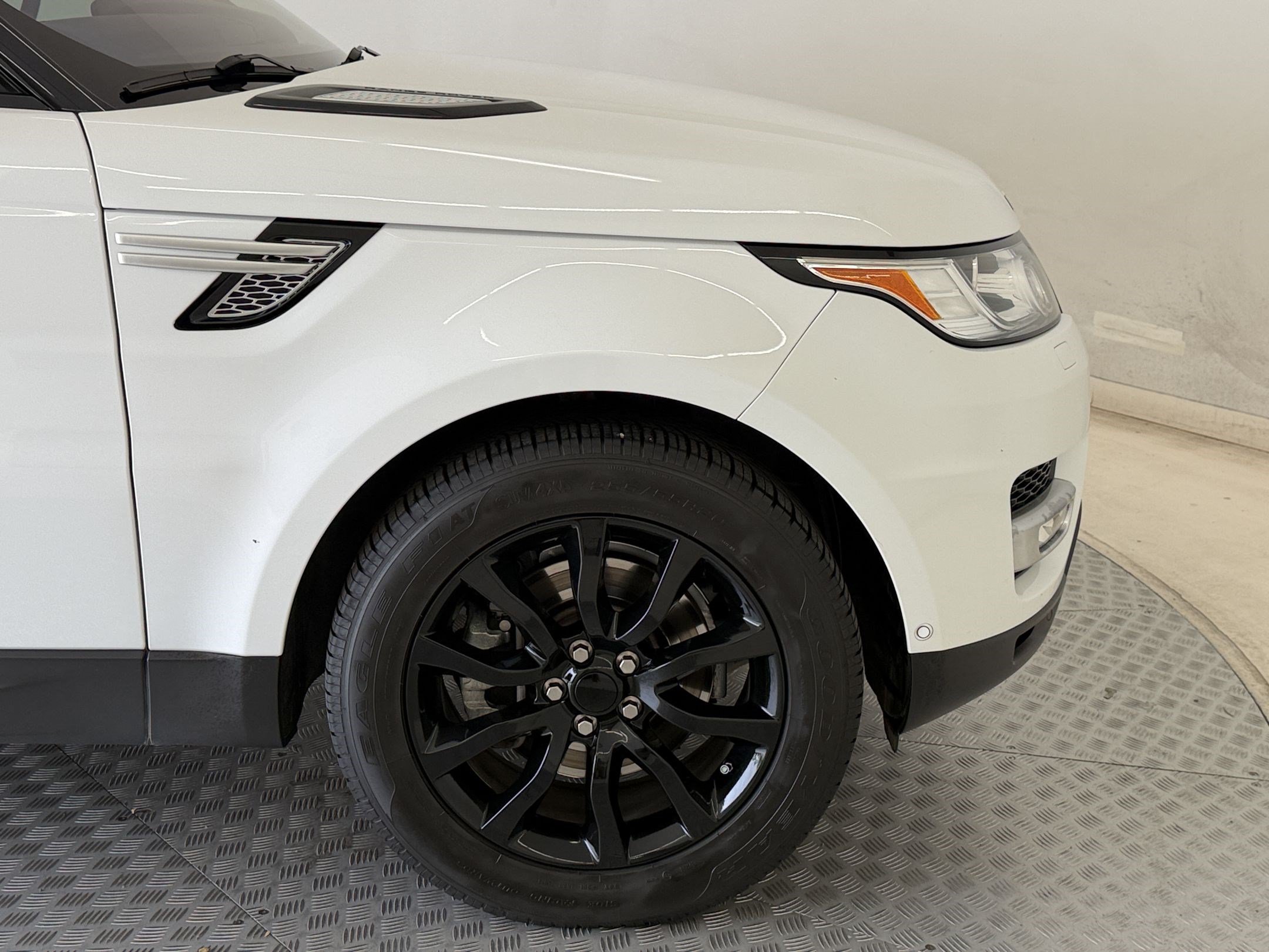 Used 2016 Land Rover Range Rover Sport HSE AWD/4WD image 13