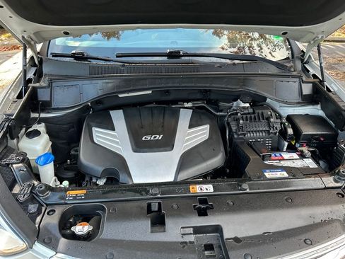 Used 2015 Hyundai Santa Fe GLS w/ Option Group 03 image 11