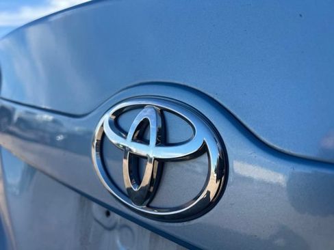 Used 2012 Toyota Camry LE FWD image 13