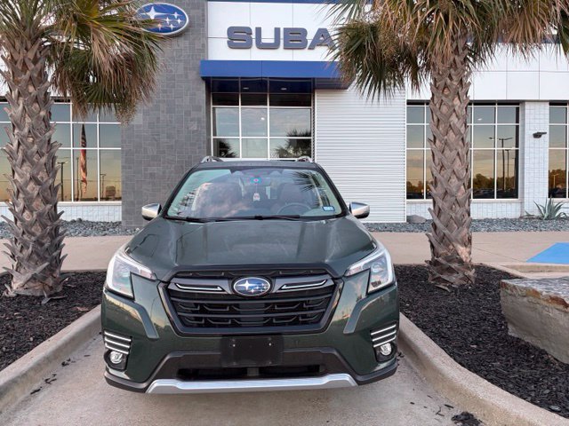 Used 2024 Subaru Forester Touring w/ Convenience Package AWD/4WD image 2