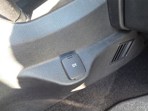 Used 2018 Ford Edge SEL w/ Equipment Group 201A image 17