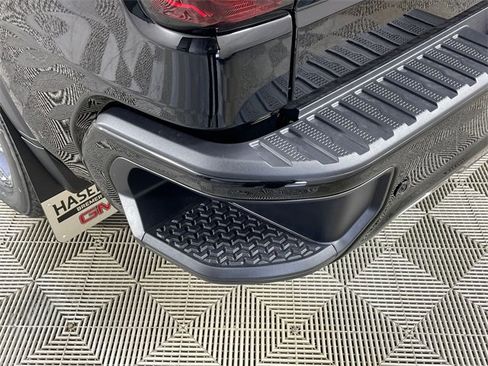 New 2026 GMC Sierra 1500 Denali w/ Denali Reserve Package image 13