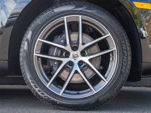 Used 2026 Porsche Macan image 15