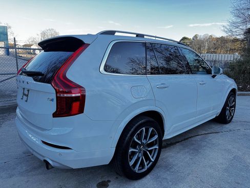 Used 2018 Volvo XC90 T5 Momentum w/ Convenience Package image 8