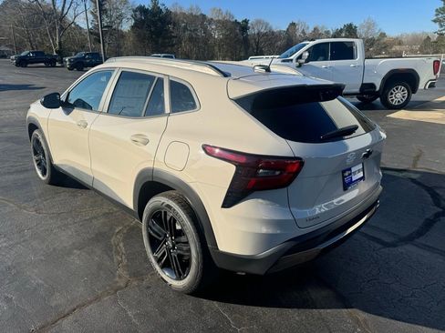 New 2026 Chevrolet Trax ACTIV image 3