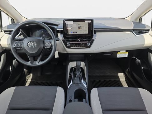 Used 2026 Toyota Corolla LE FWD image 9