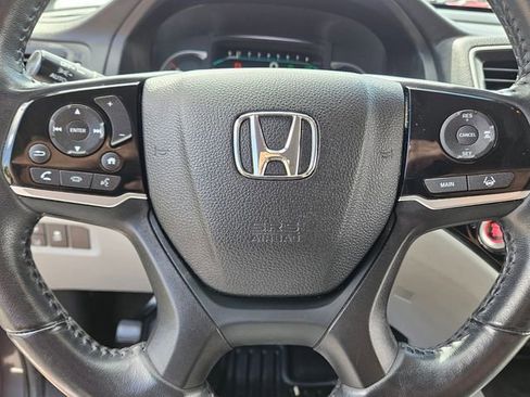 Used 2022 Honda Pilot Touring image 36