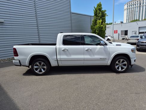 Used 2021 RAM 1500 Limited AWD/4WD image 2