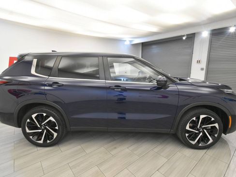 Used 2023 Mitsubishi Outlander SE AWD/4WD image 6