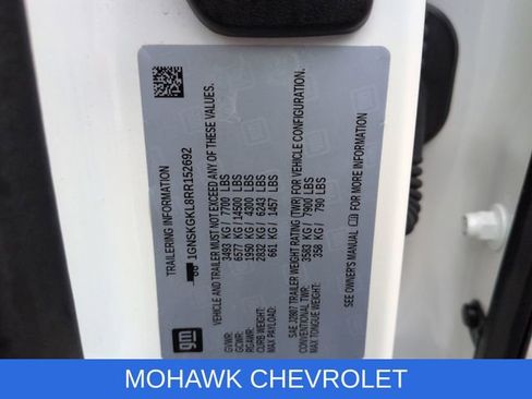 Used 2024 Chevrolet Suburban High Country AWD/4WD image 36