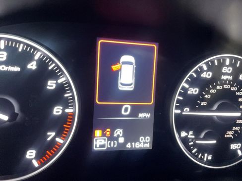 Used 2025 Subaru Forester Premium image 11