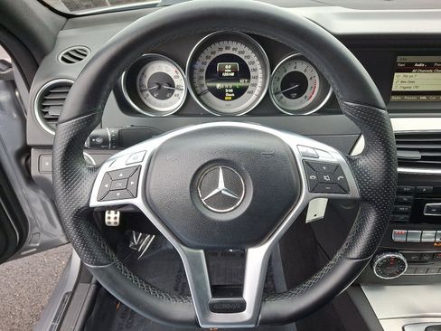 Used 2013 Mercedes-Benz C 300 Sport image 20