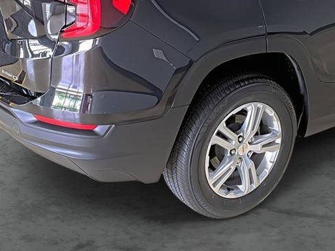 Used 2022 GMC Terrain SLE w/ Driver Convenience Package AWD/4WD image 13