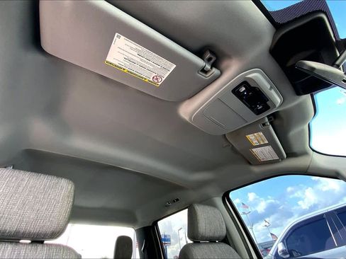 Used 2024 Ford F250 XLT image 11