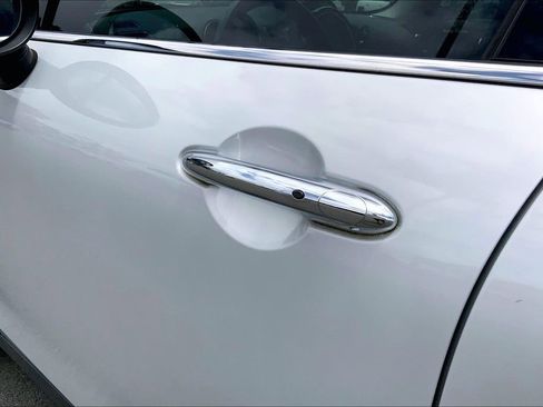 Used 2019 MINI Cooper Clubman FWD image 27