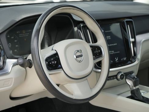 Used 2020 Volvo S60 T5 Momentum w/ Protection Package FWD image 26