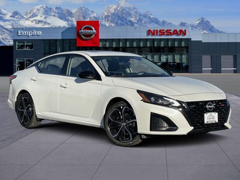 New 2025 Nissan Altima 2.5 SR w/ SR Premium Package image 1
