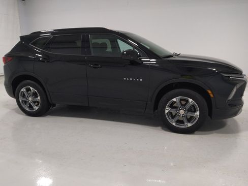 Used 2024 Chevrolet Blazer LT w/ Convenience Package image 11