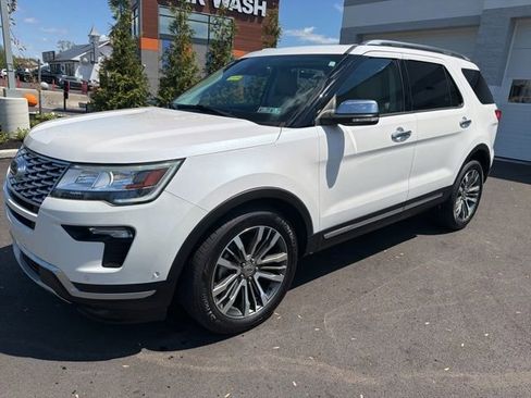 Certified 2019 Ford Explorer Platinum AWD/4WD image 2