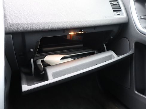 Used 2016 Volvo XC60 T6 w/ Climate Package AWD/4WD image 38