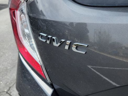 Used 2017 Honda Civic Sport image 28