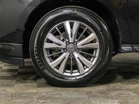 Used 2019 Nissan Pathfinder SL image 23