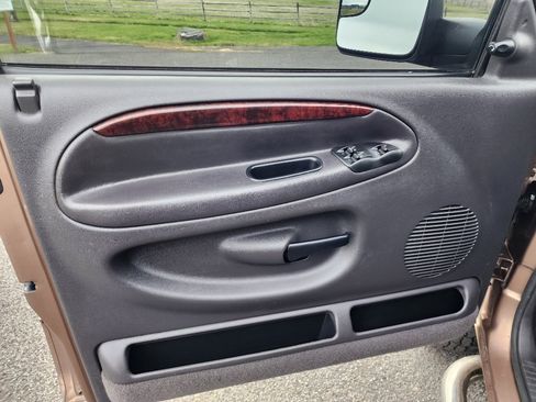 Used 2001 Dodge Ram 2500 Truck 4x4 Quad Cab image 10