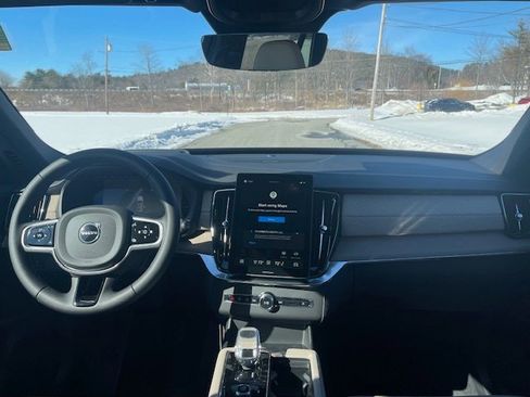New 2026 Volvo XC90 T8 Ultra w/ Protection Package Premier AWD/4WD image 8