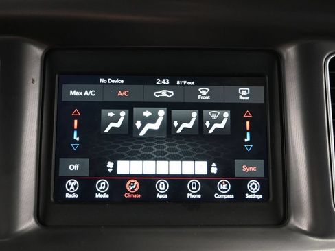 Used 2022 Dodge Charger SXT RWD image 25
