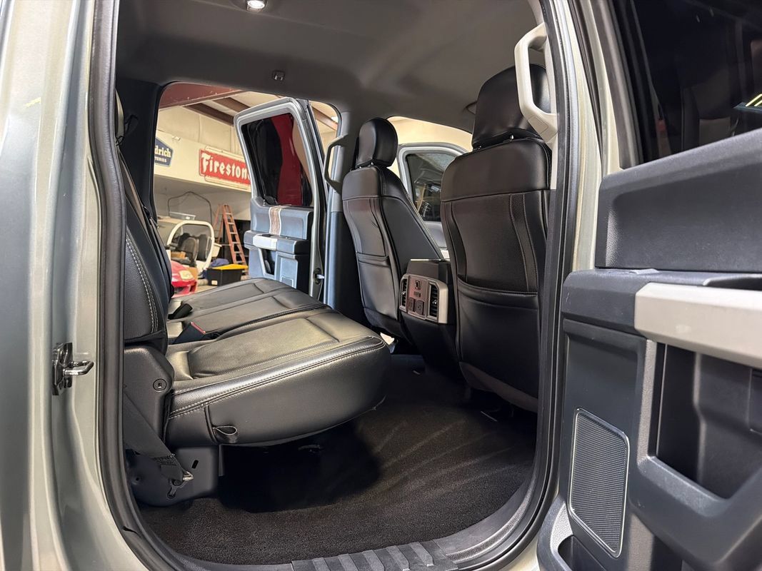 Used 2019 Ford F250 Lariat w/ Lariat Ultimate Package AWD/4WD image 43