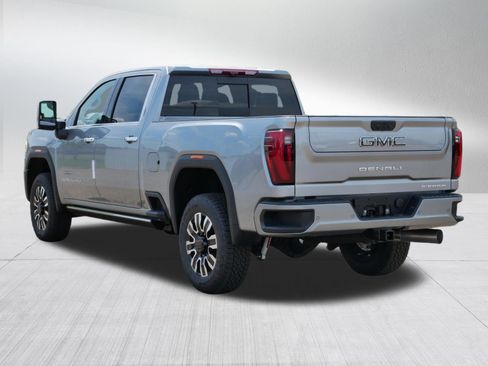New 2026 GMC Sierra 2500 Denali Ultimate w/ Snow Plow Prep/Camper Package AWD/4WD image 3