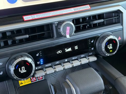 New 2026 Toyota 4Runner Limited AWD/4WD image 24
