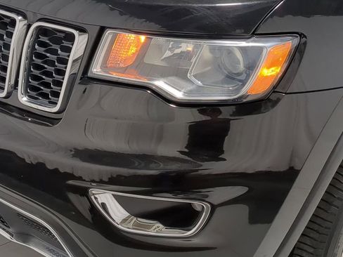 Used 2020 Jeep Grand Cherokee Limited image 22