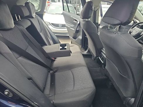 Used 2019 Toyota RAV4 XLE w/ Convenience Package FWD image 18