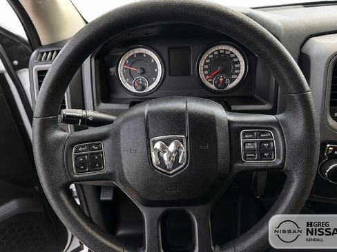 Used 2018 RAM 1500 Express RWD image 7