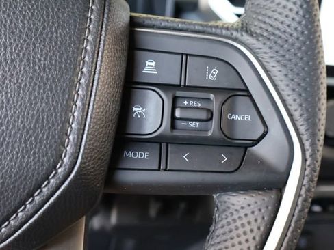 Used 2025 Toyota Sequoia SR5 w/ SR5 Premium Package AWD/4WD image 25