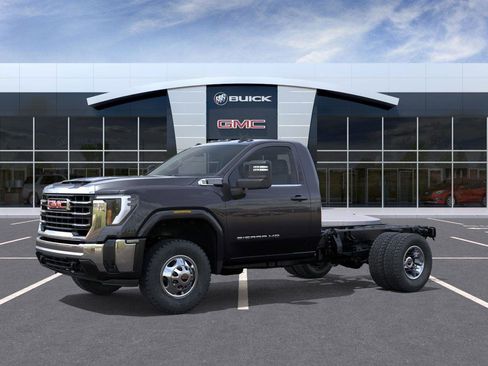 New 2025 GMC Sierra 3500 SLE w/ SLE Convenience Package image 2