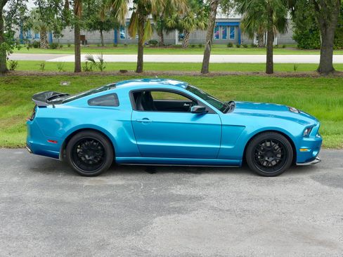 Used 2014 Ford Mustang Shelby GT500 w/ Equipment Group 821A image 22