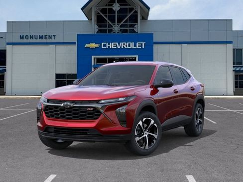New 2026 Chevrolet Trax RS w/ Sunroof Package FWD image 6