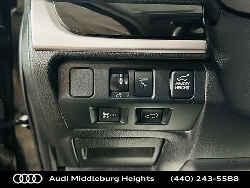 Used 2017 Subaru Forester 2.5i Limited w/ Popular Package #2 image 16