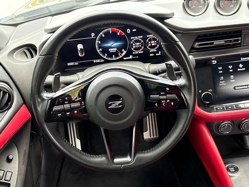 Used 2024 Nissan Z Performance w/ Floor Mat Package RWD image 7