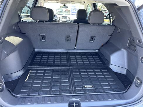 Used 2023 Chevrolet Equinox LT image 12