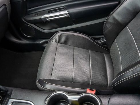 Used 2020 Ford Mustang GT Premium RWD image 25