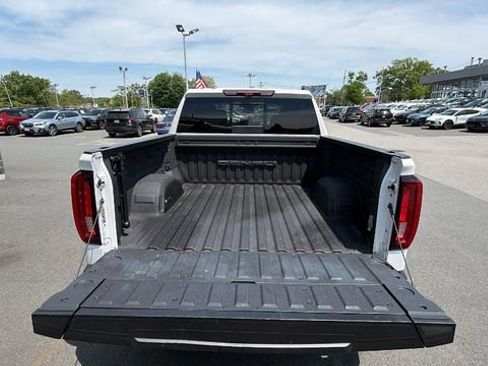 Used 2024 GMC Sierra 1500 Denali w/ Denali Reserve Package AWD/4WD image 10
