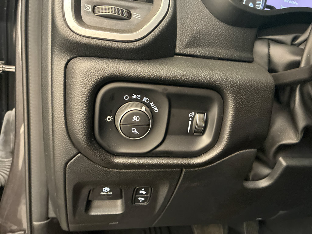 Used 2024 RAM 1500 Big Horn AWD/4WD image 26