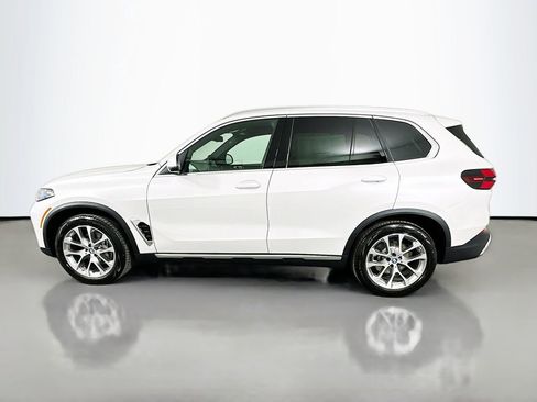 New 2026 BMW X5 sDrive40i w/ Premium Package image 8