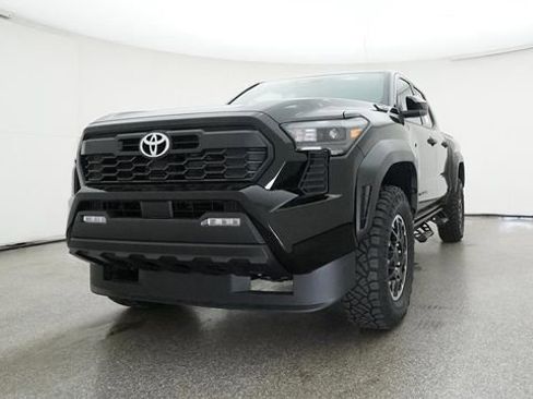 New 2025 Toyota Tacoma TRD Off-Road image 4