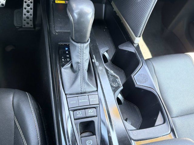 Used 2025 Toyota Camry SE FWD image 28