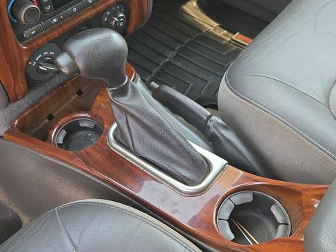 Used 2004 GMC Envoy SLT w/ Preferred Equipment Group AWD/4WD image 27